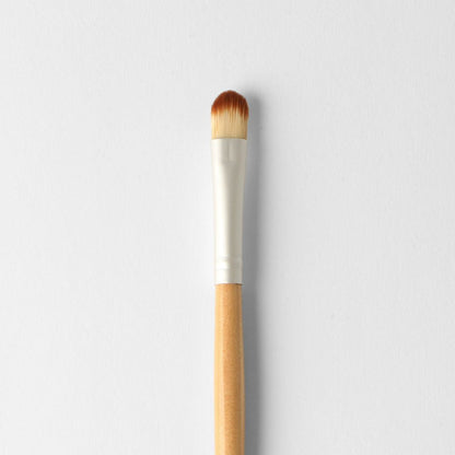 Medium Eyeshadow Brush